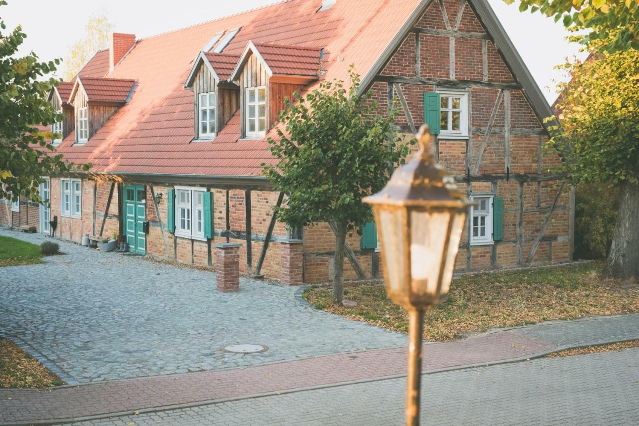 Besinndich Nebelin Buitenkant foto