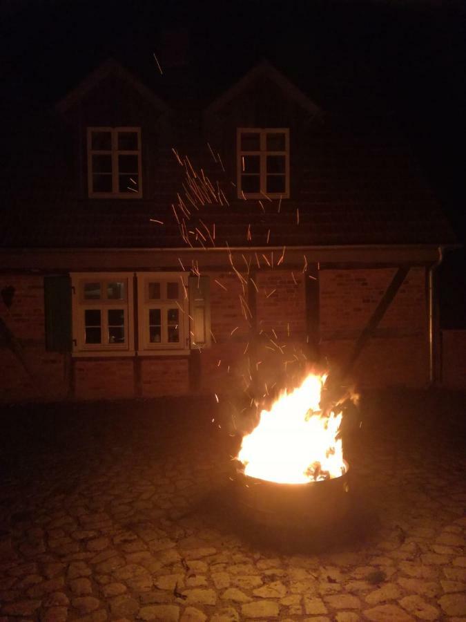 Besinndich Nebelin Buitenkant foto