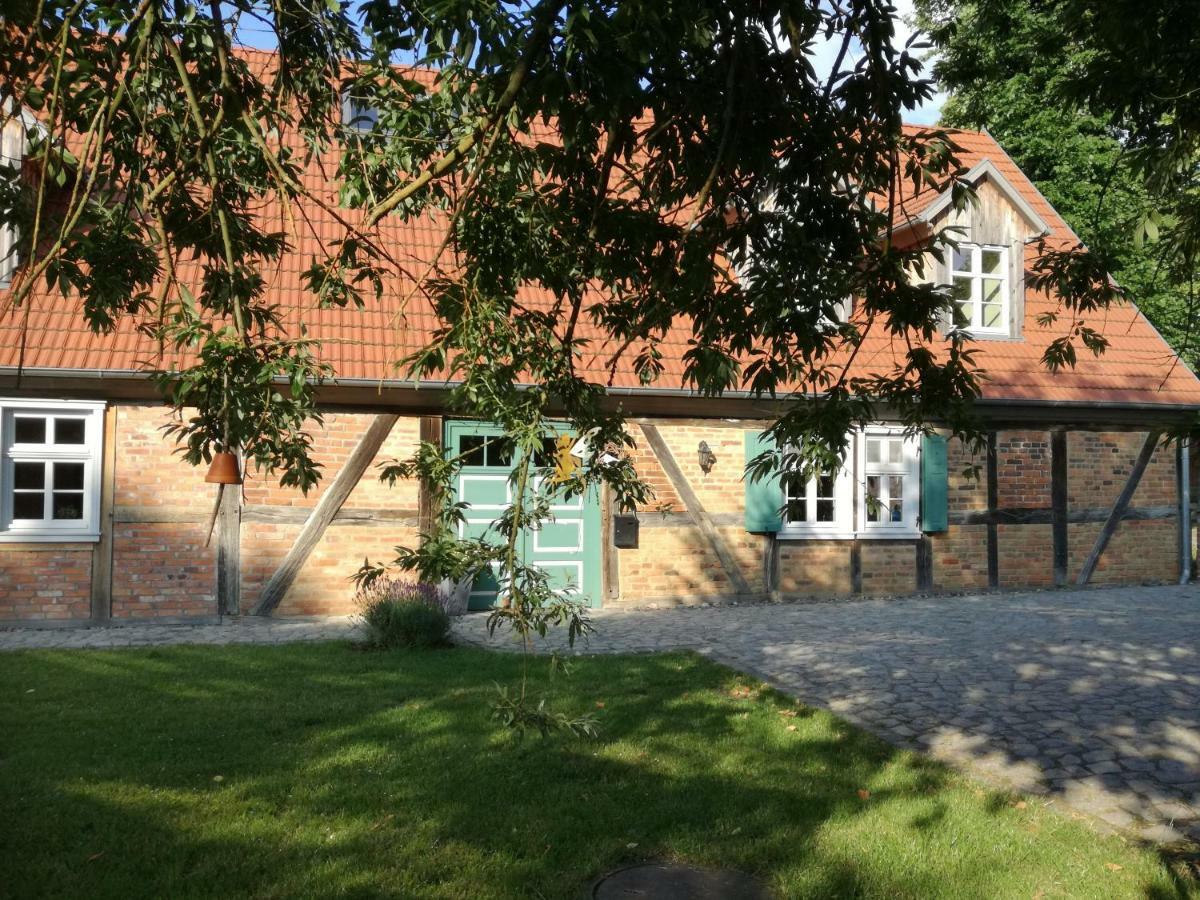 Besinndich Nebelin Buitenkant foto