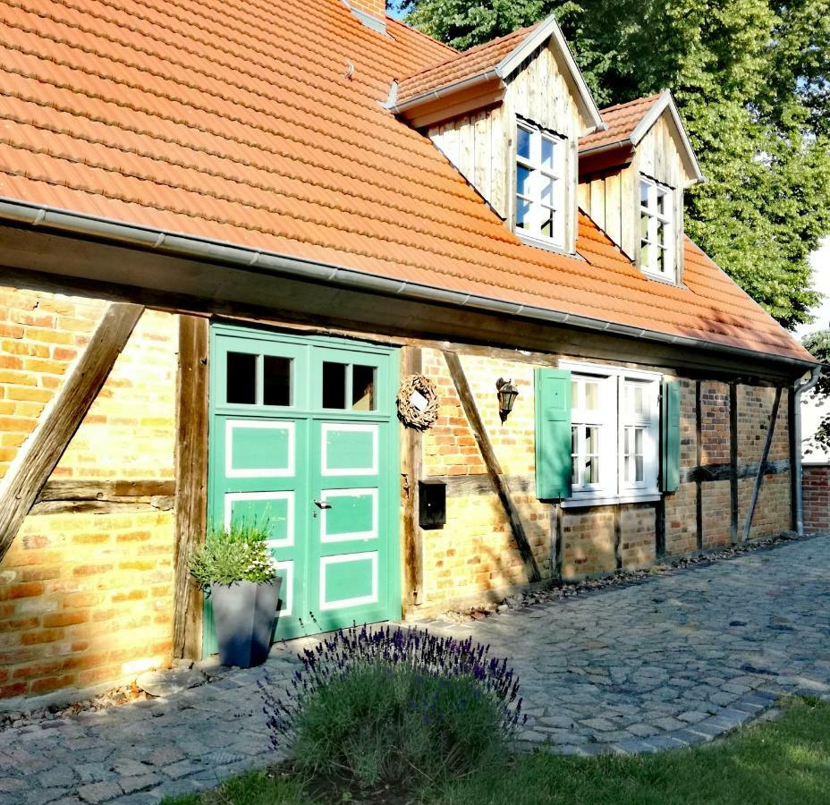 Besinndich Nebelin Buitenkant foto